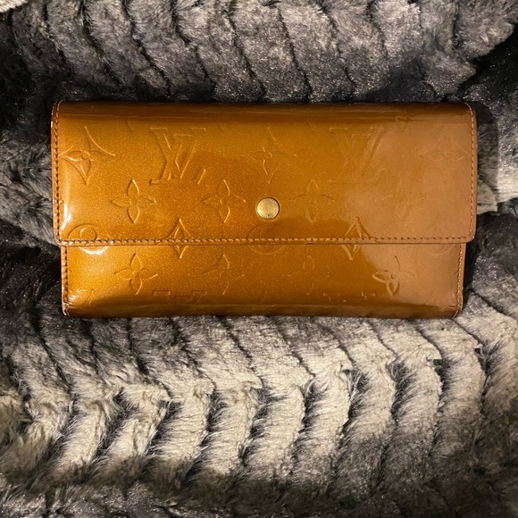 Louis Vuitton Brown Vernis Snap Wallet - Picture 8 of 10